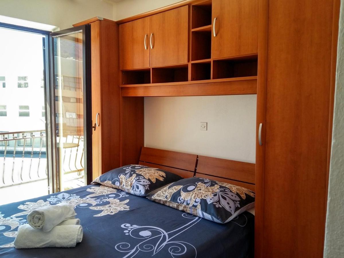 Apartmani Jovic Makarska Exterior foto